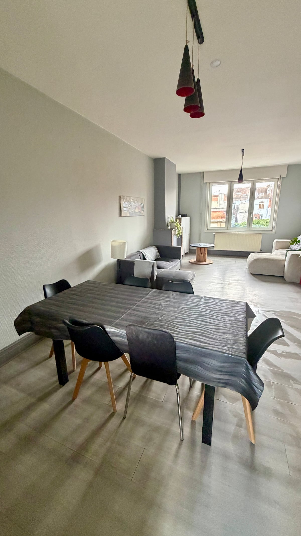 Espace repas partagé image 2 — Chambre 2, photo 4