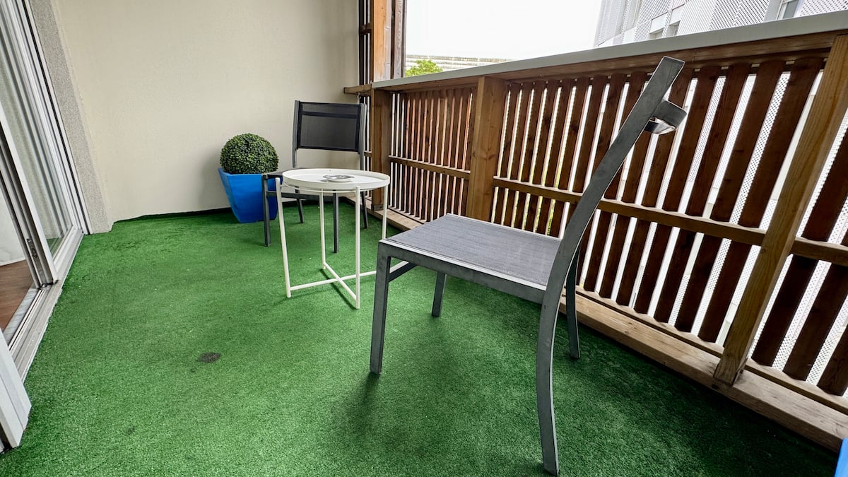 Spacio extérieur terrasse  
2 balcons complètent ce bien — T3 parking & patio, photo 17